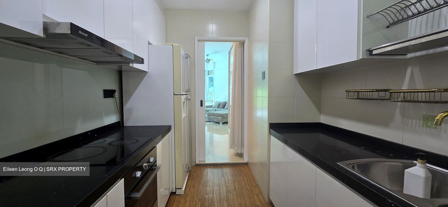 The Edgewater (D17), Condominium #604194071